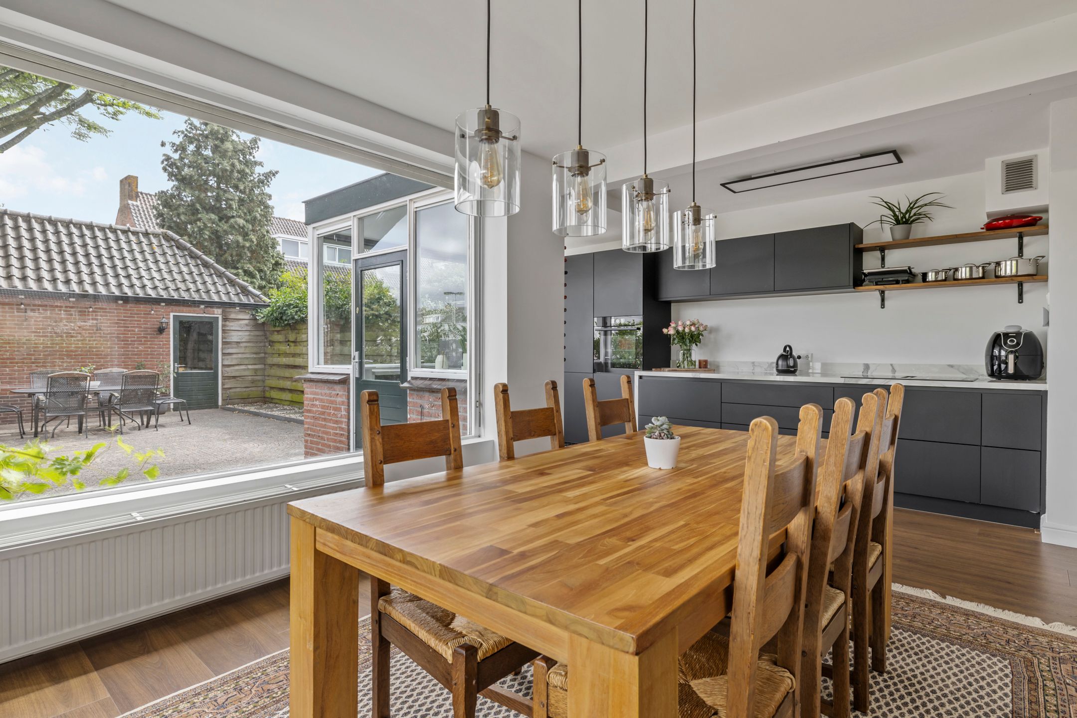 Photo 12 of Catharina van Renneslaan 1