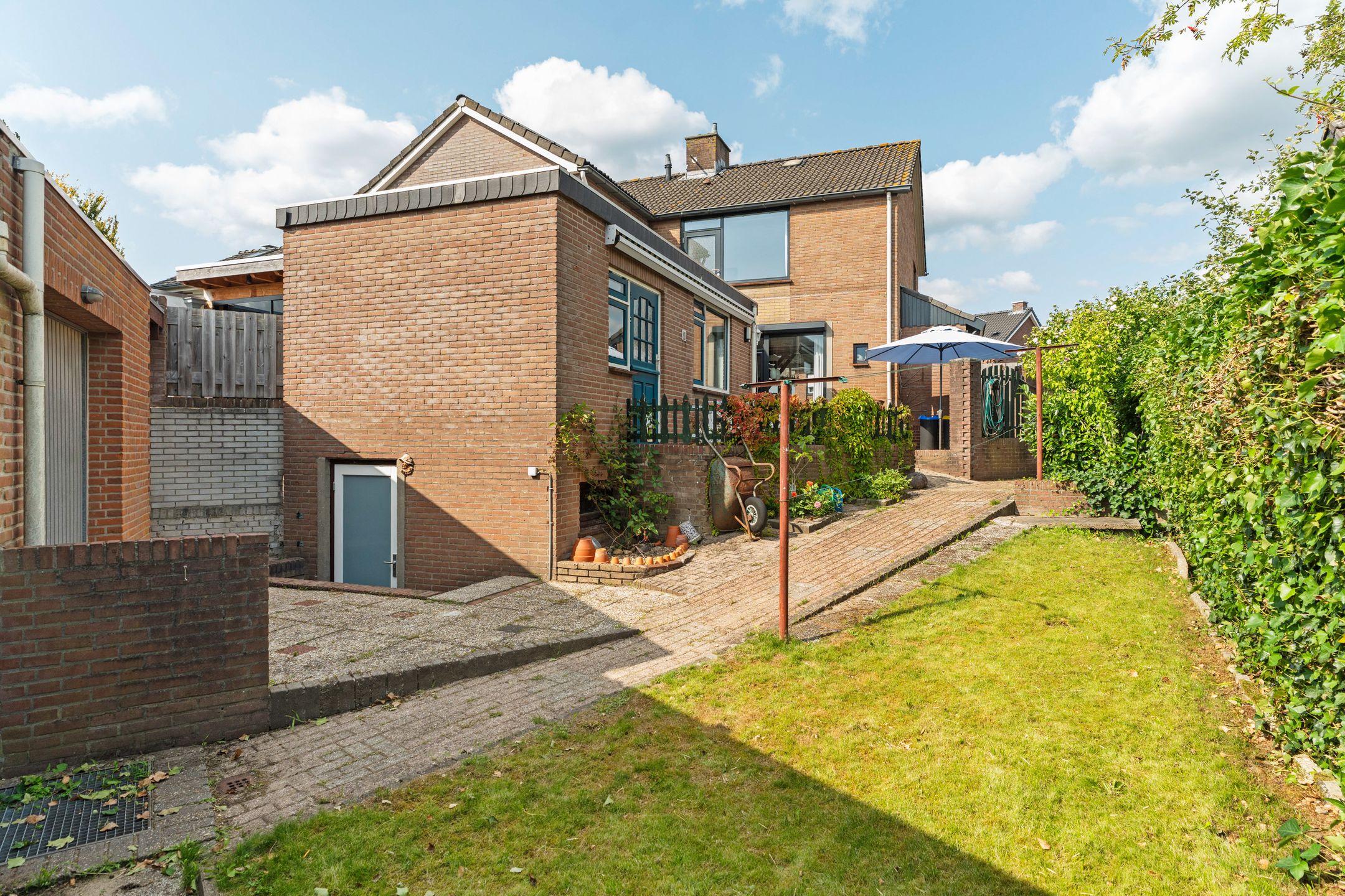 Photo 3 of Heidebloemstraat 27