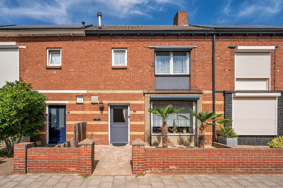 Photo 1 of van Slichtenhorststraat 9