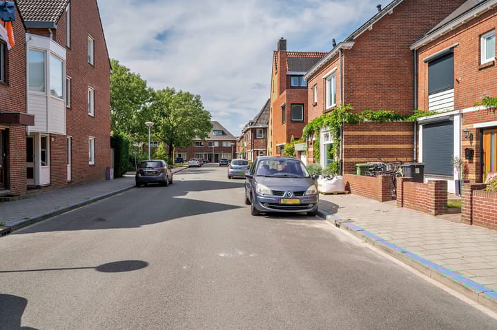 Foto 34 van van Slichtenhorststraat 9