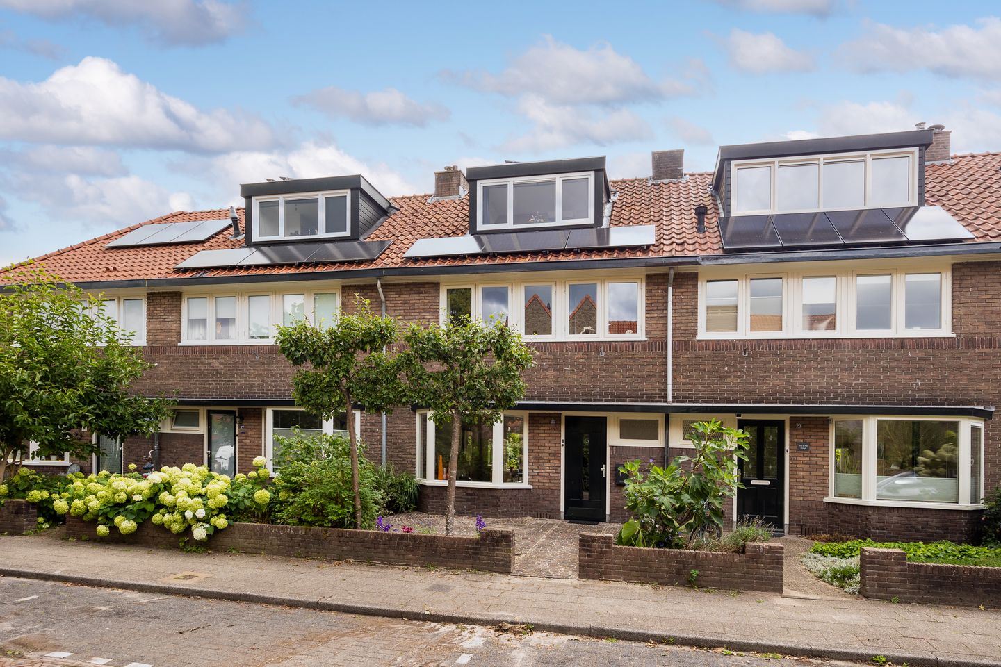 Photo 34 of Lingestraat 25