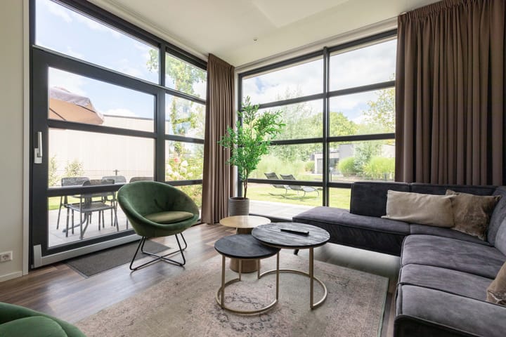 Photo 10 of Varelseweg 211-2516