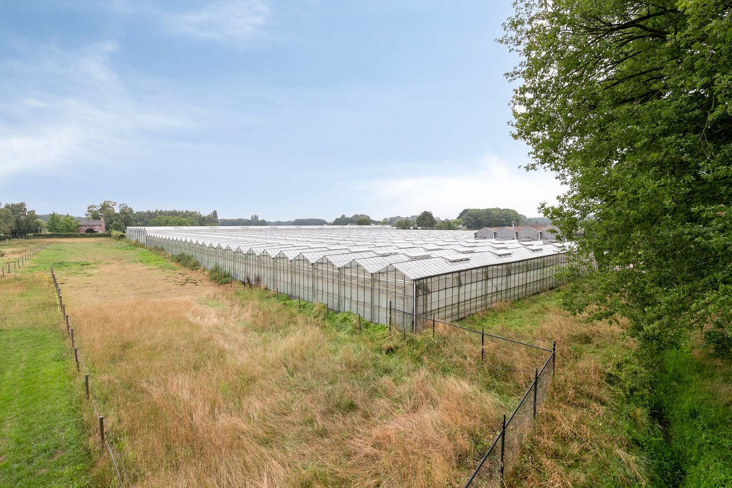 View photo 3 of Hoverhofweg 181