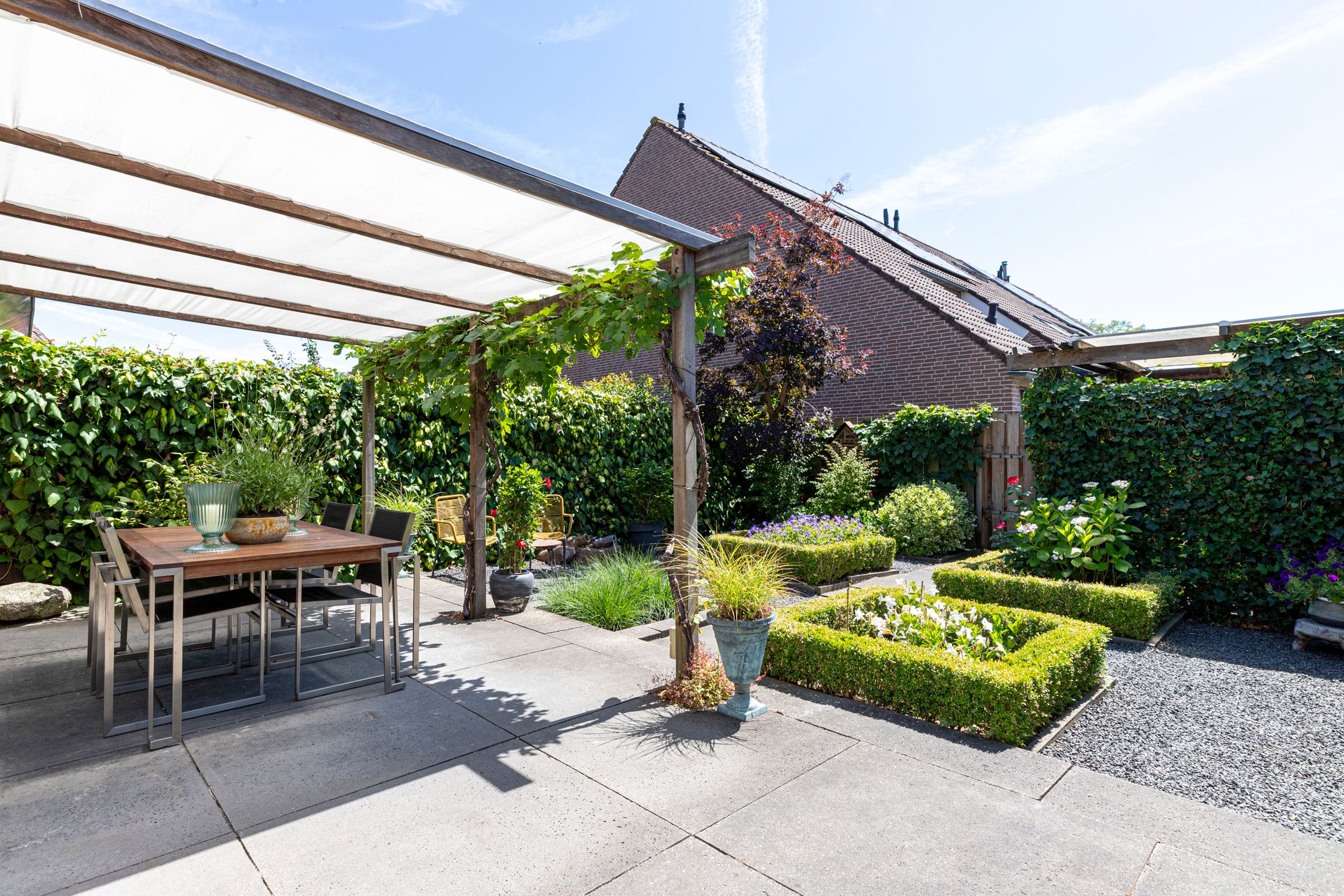 Foto 3 van Ganzerikveld 12