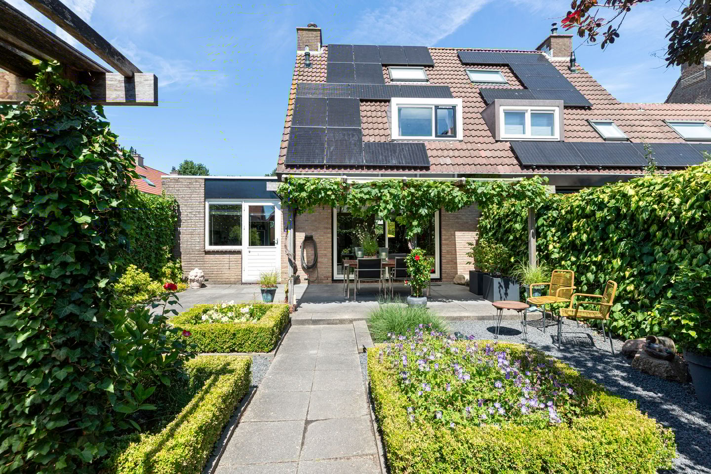 Foto 25 van Ganzerikveld 12