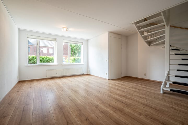 Photo 2 of Dorpshuisweg 8-A