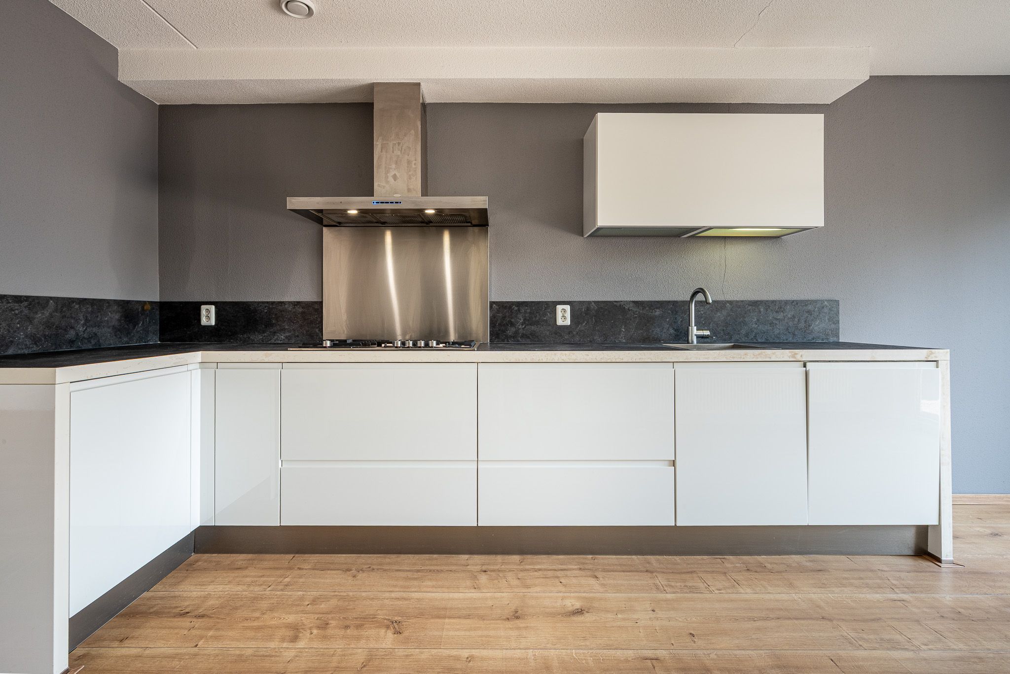 Foto 18 van Dorpshuisweg 8-A