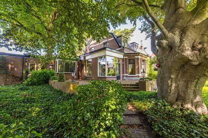 Photo 4 of Stationsweg 129