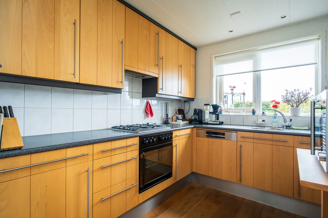 Foto 22 van Hallerweg 44