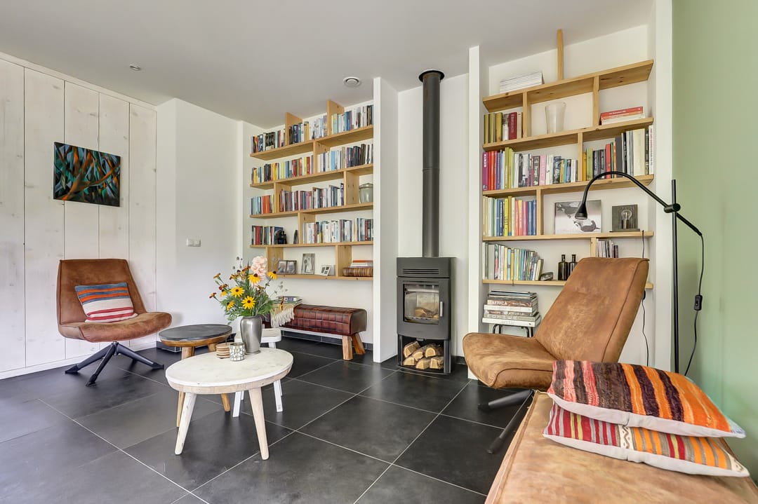 Photo 7 of Weegbree 3