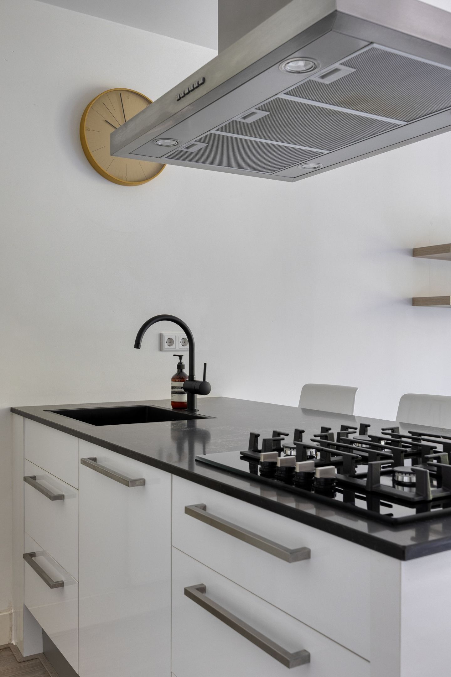 Foto 12 van Besemerstraat 8-A02