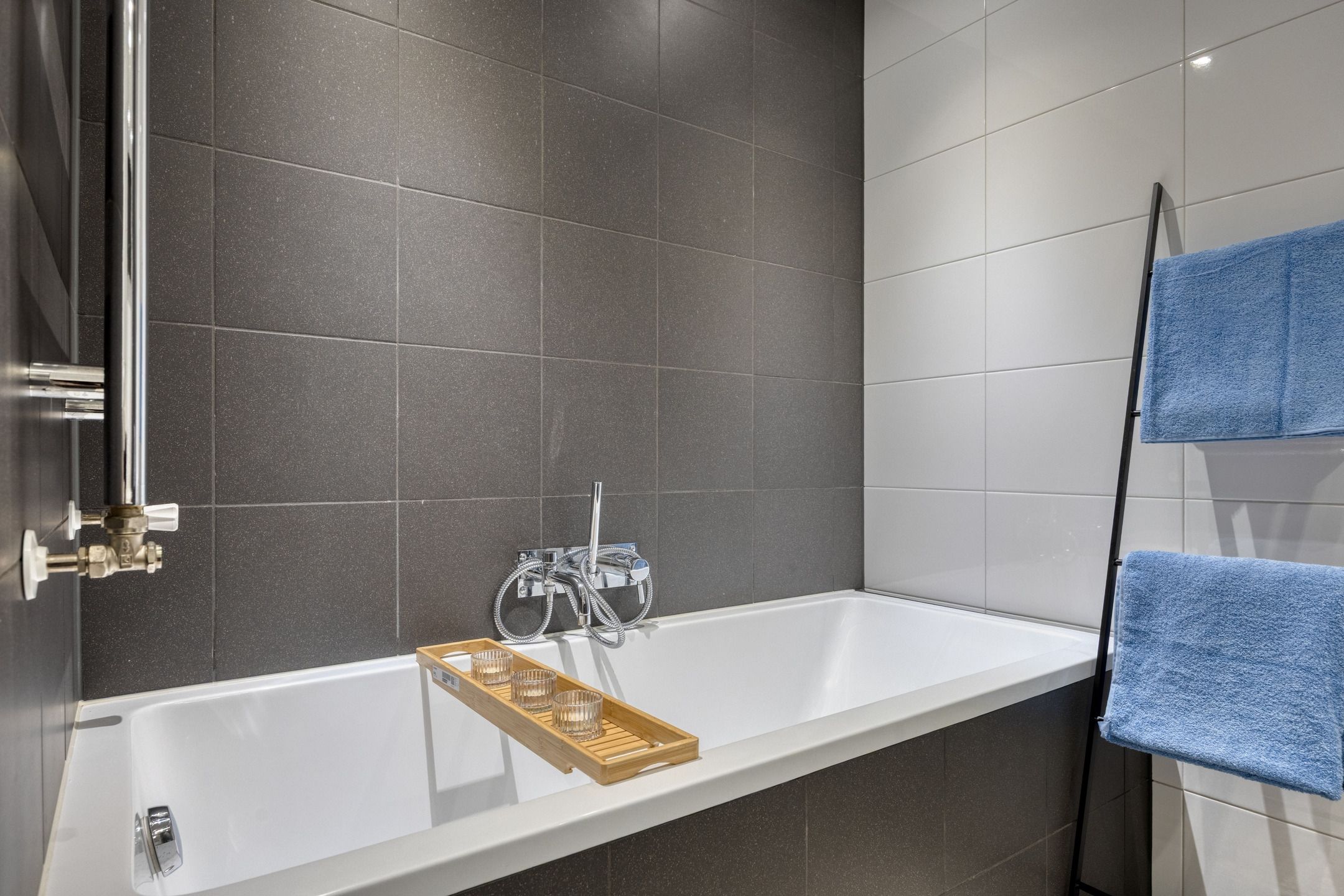 Foto 27 van Besemerstraat 8-A02