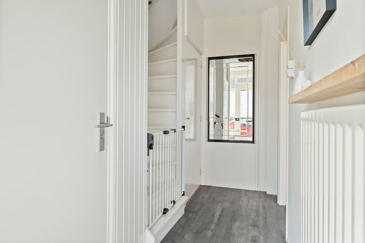 Photo 5 of Westhemstraat 22