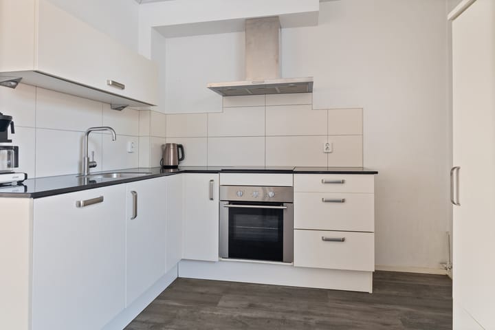 Photo 15 of Westhemstraat 22