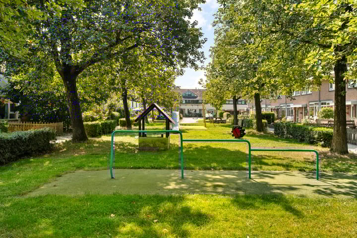 Photo 39 of Westhemstraat 22