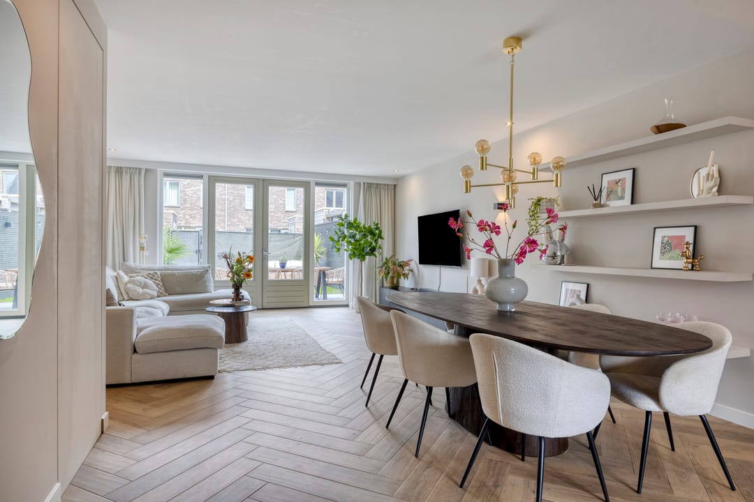 Photo 2 of Aardbei 8