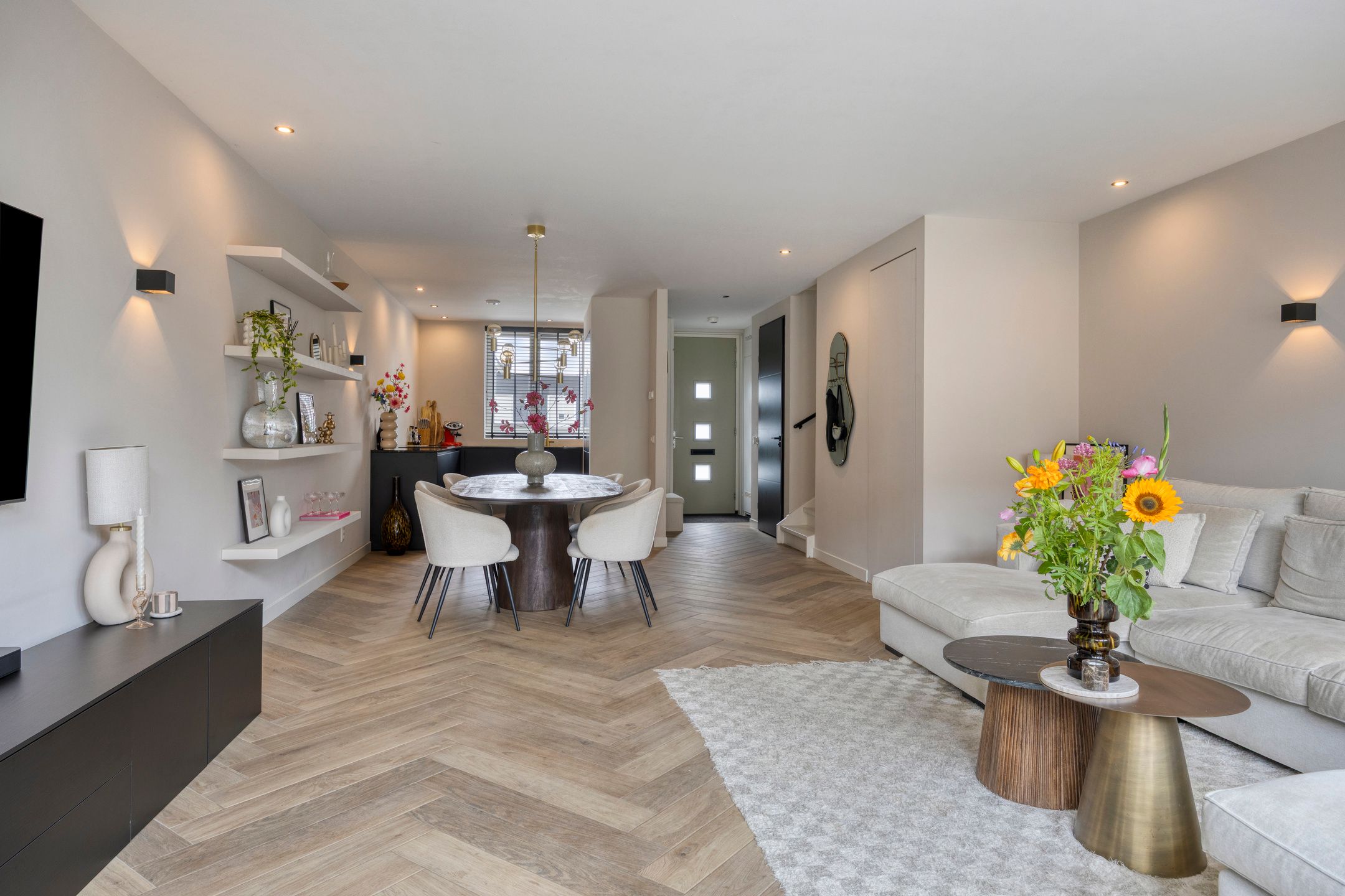 Photo 3 of Aardbei 8