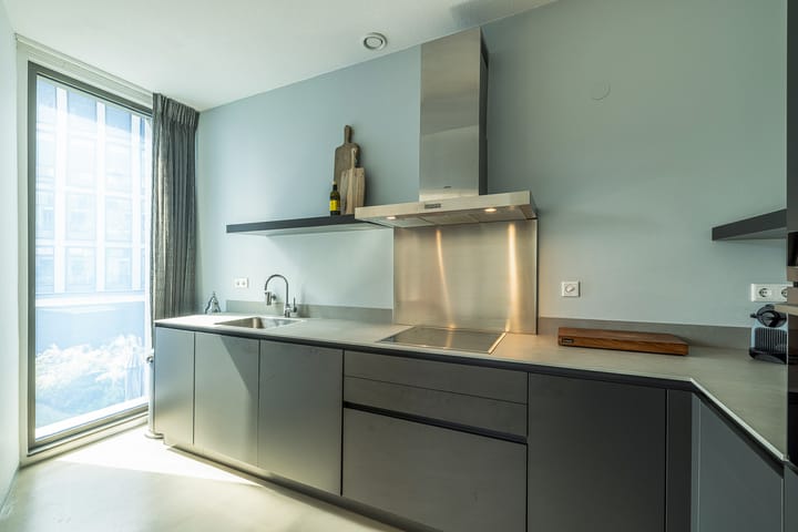 Foto 10 van Kruiskade 2-F