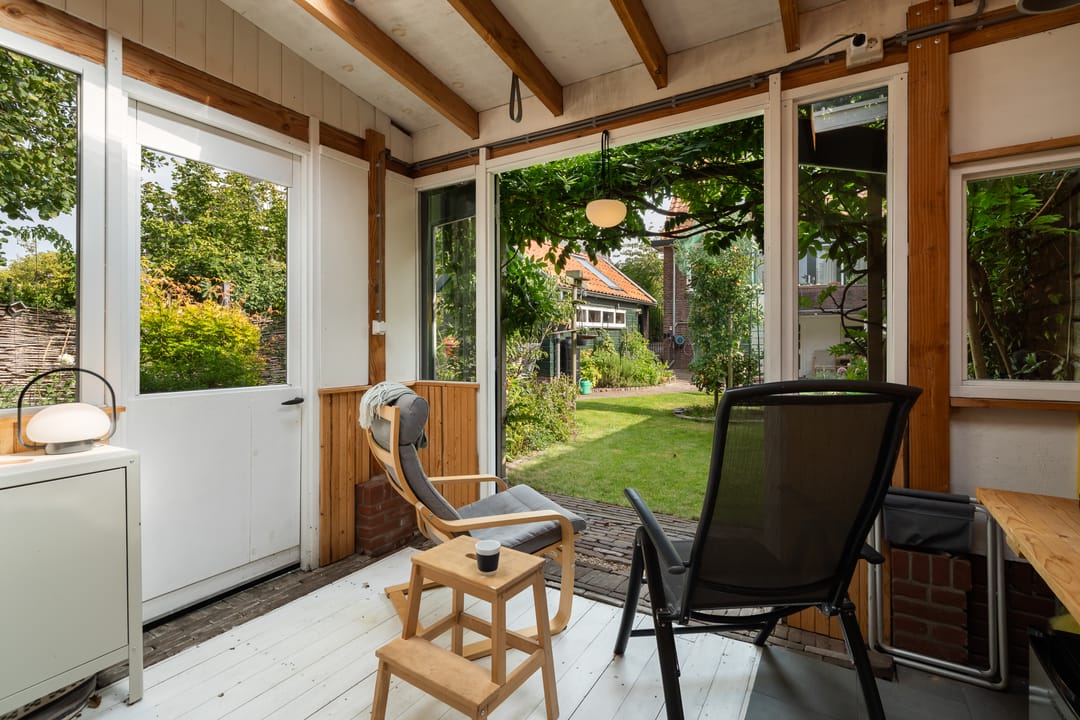 Foto 22 van Delftsestraatweg 10