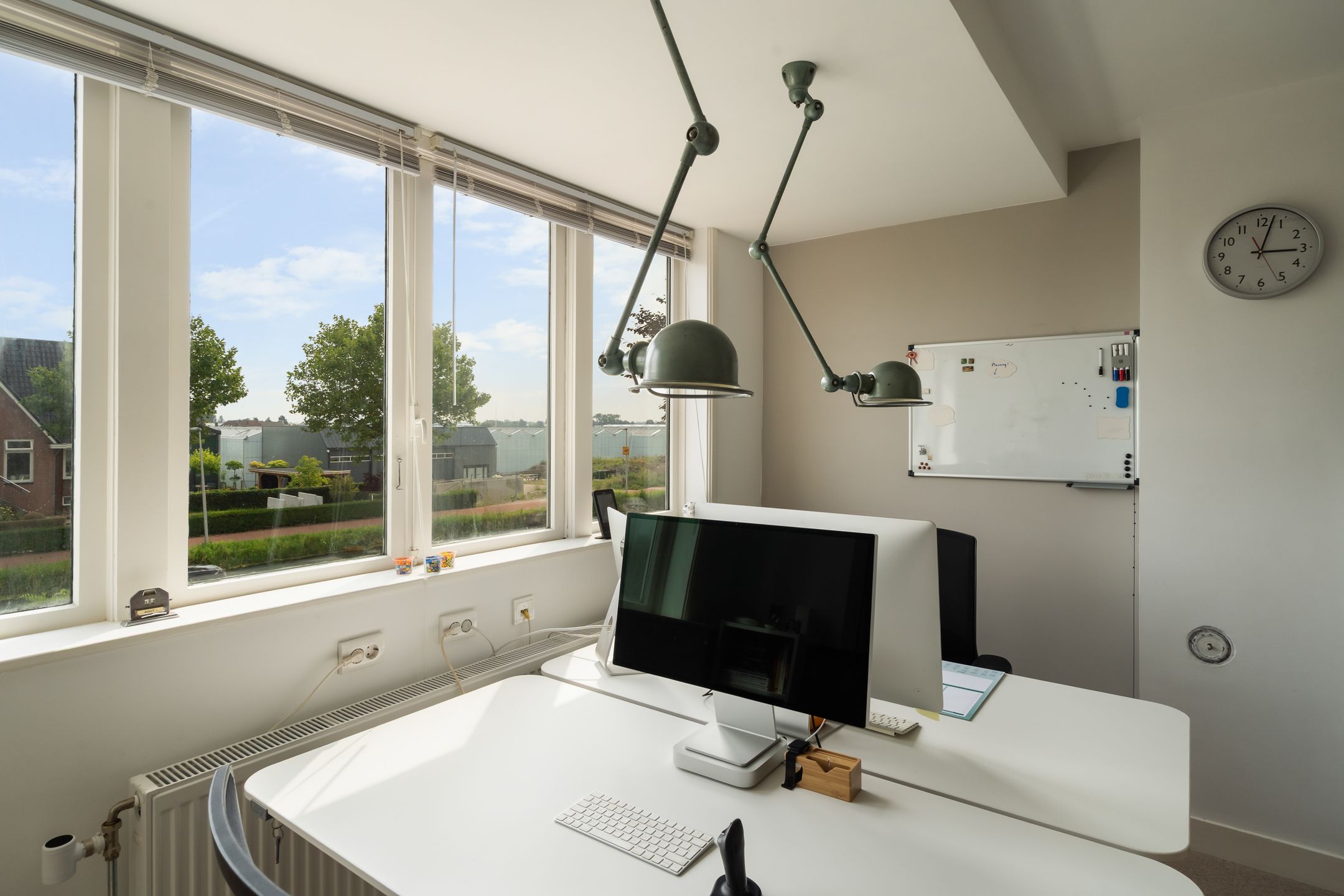 Foto 36 van Delftsestraatweg 10