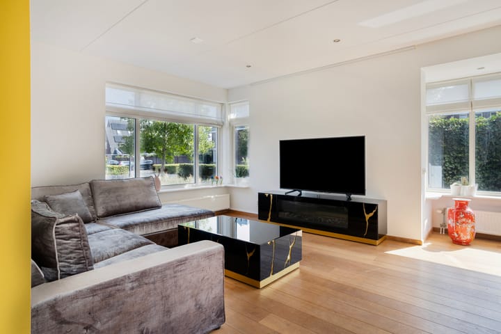 Foto 3 van Velpstraat 10