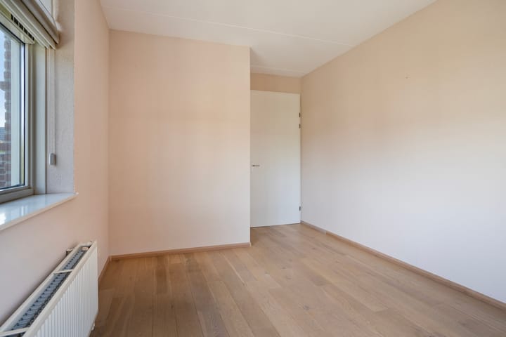 Foto 32 van Velpstraat 10