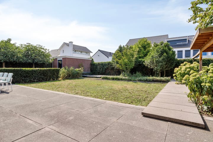 Foto 45 van Velpstraat 10