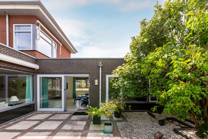 Photo 6 of Voorhof 43