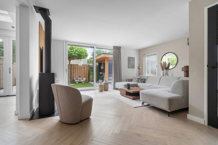 Foto 8 van Louise Michelstraat 1