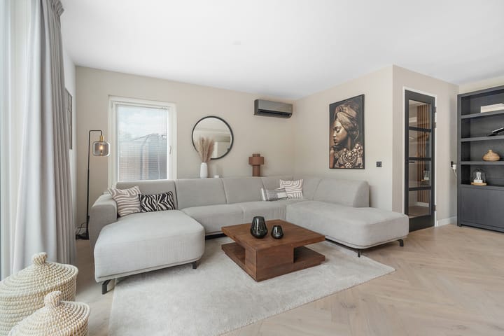 Foto 12 van Louise Michelstraat 1