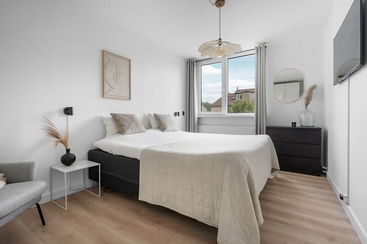 Foto 21 van Louise Michelstraat 1