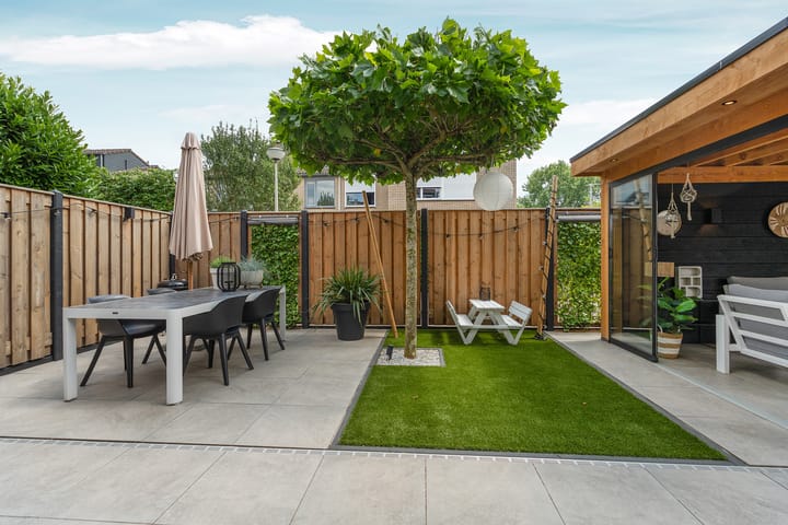 Foto 32 van Louise Michelstraat 1