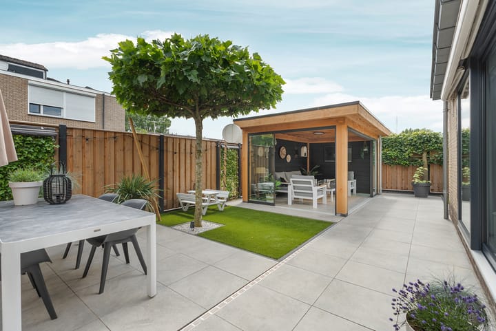 Foto 33 van Louise Michelstraat 1