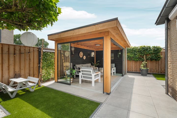 Foto 36 van Louise Michelstraat 1