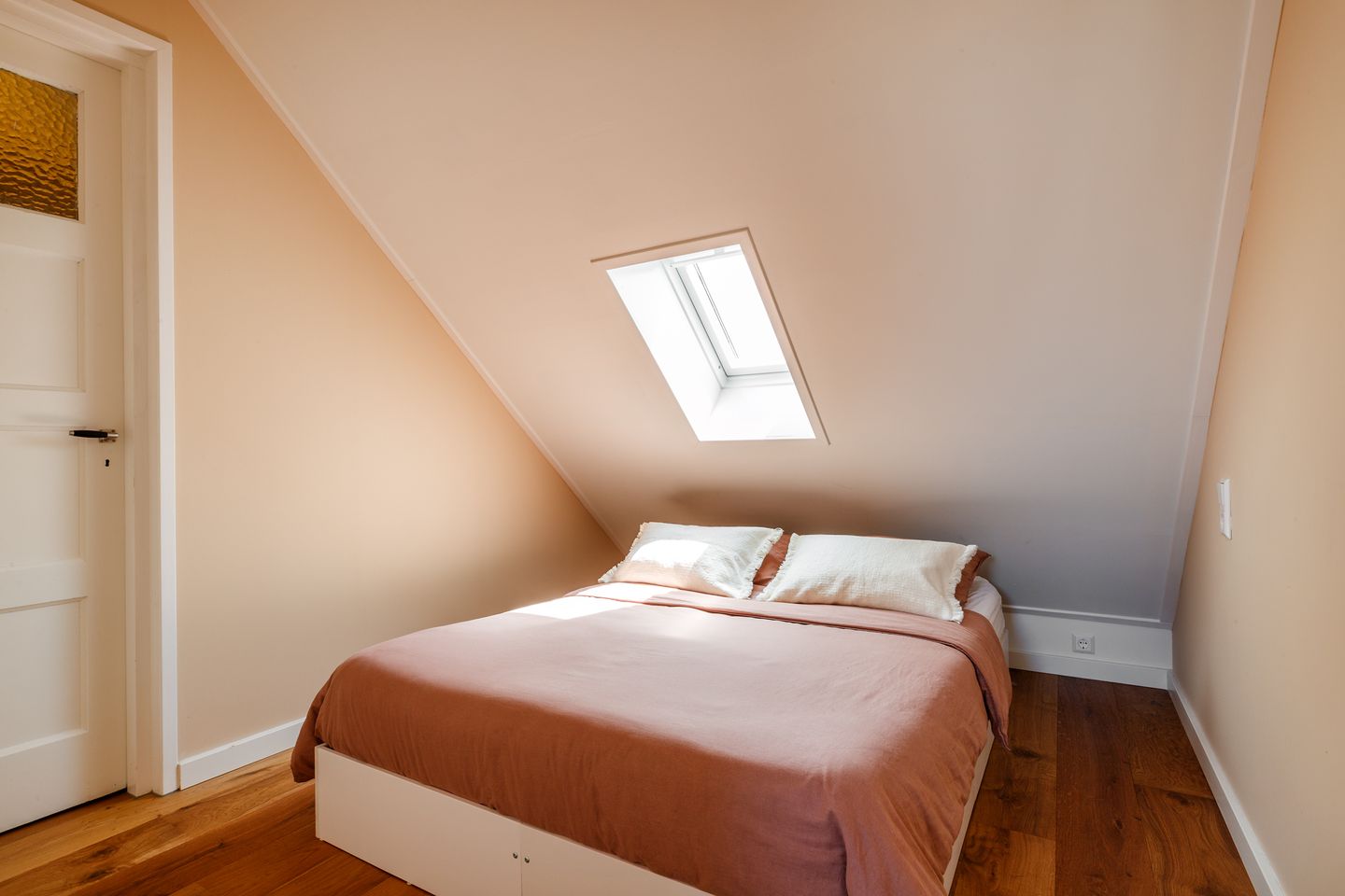 Foto 25 van F. Koolhovenstraat 60