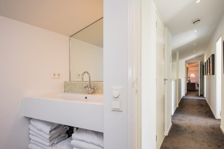 Photo 41 of Singravenlaan 12