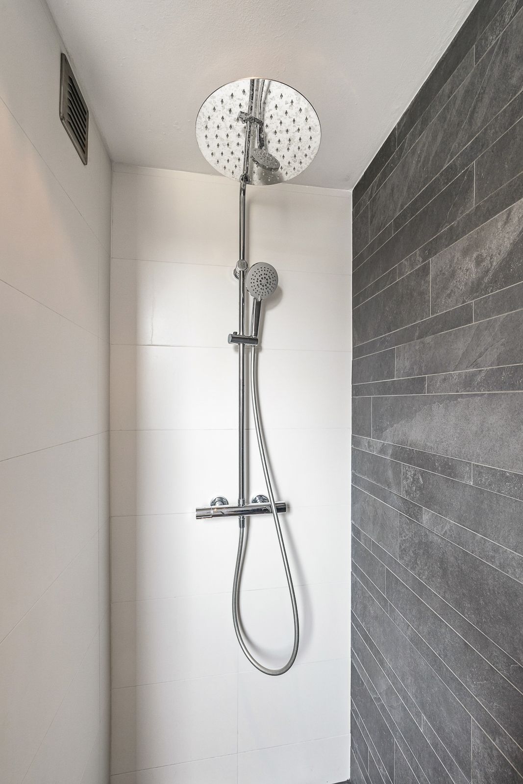 Foto 25 van Espakker 124