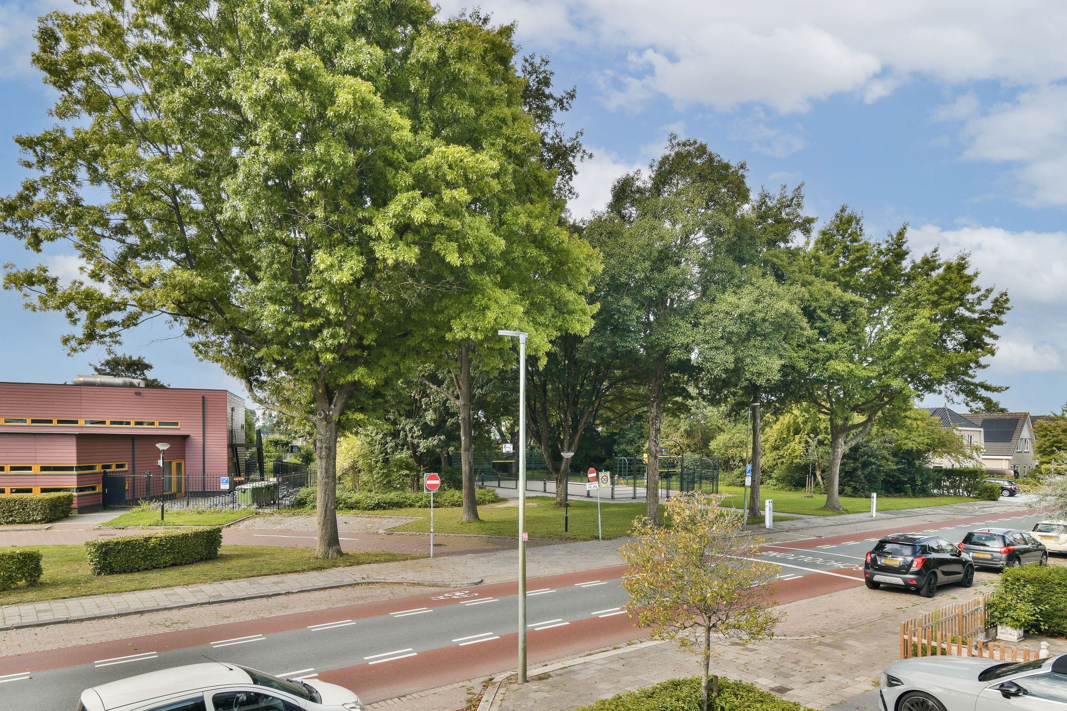Photo 36 of Eikenlaan 138