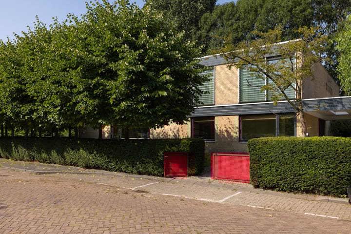 De Roos van Dekama 1