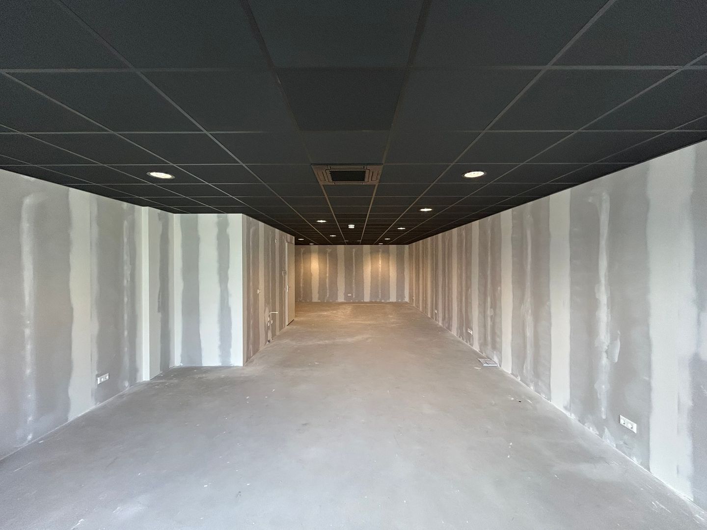 View photo 5 of van Beethovensingel 128-E