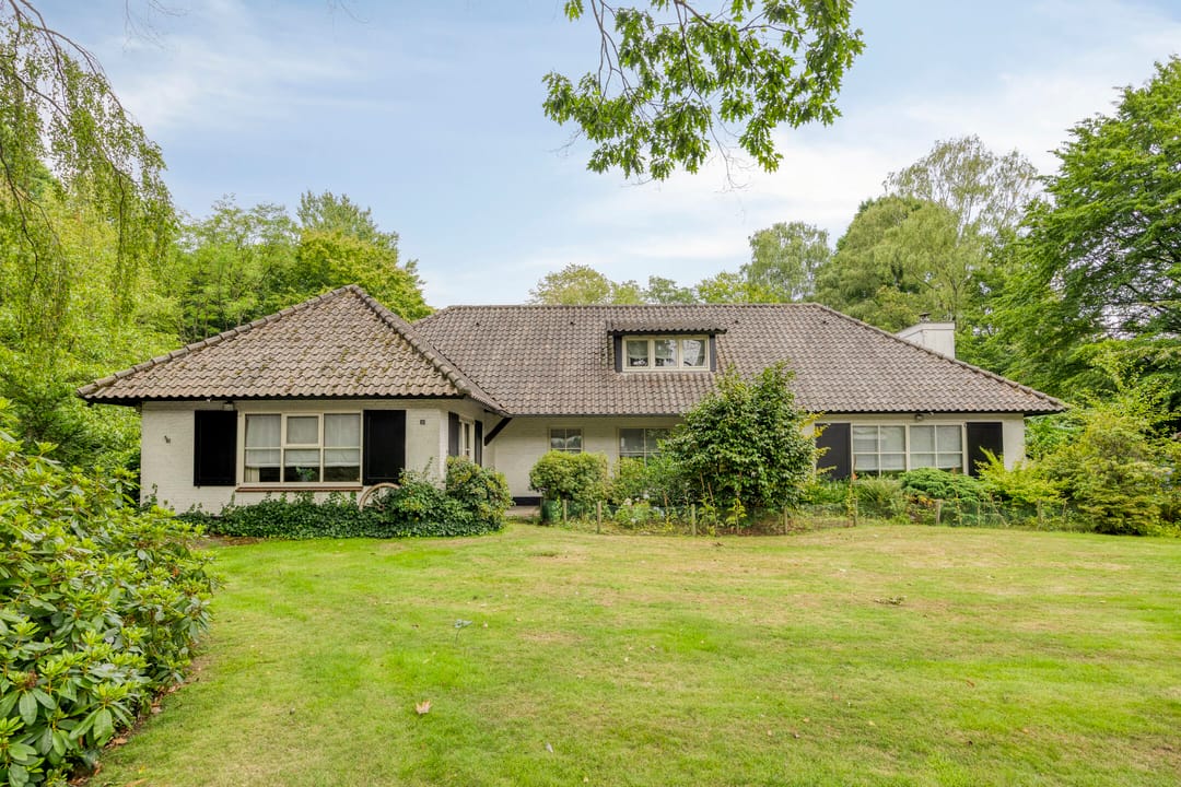 Photo 2 of Nassaulaan 11