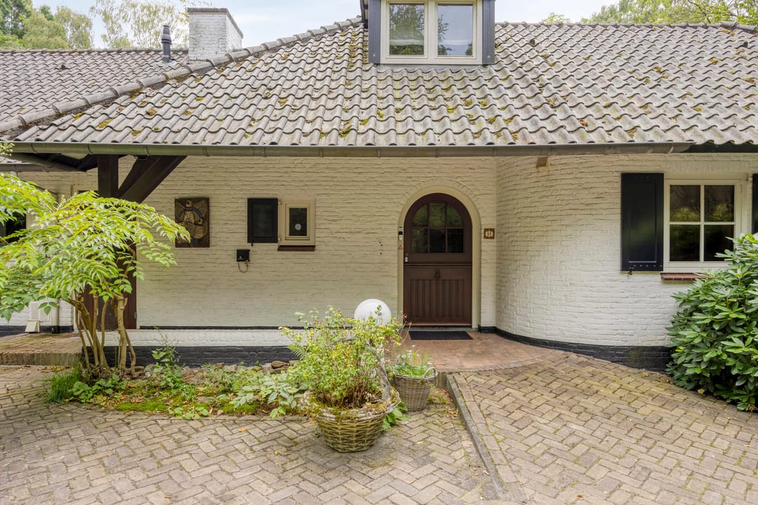 Photo 7 of Nassaulaan 11