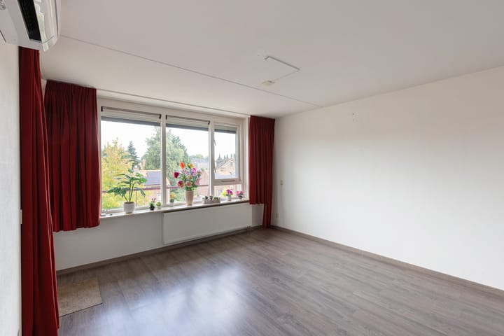 Photo 2 of Dr. H.J.A.M.Schaepmanplein 33