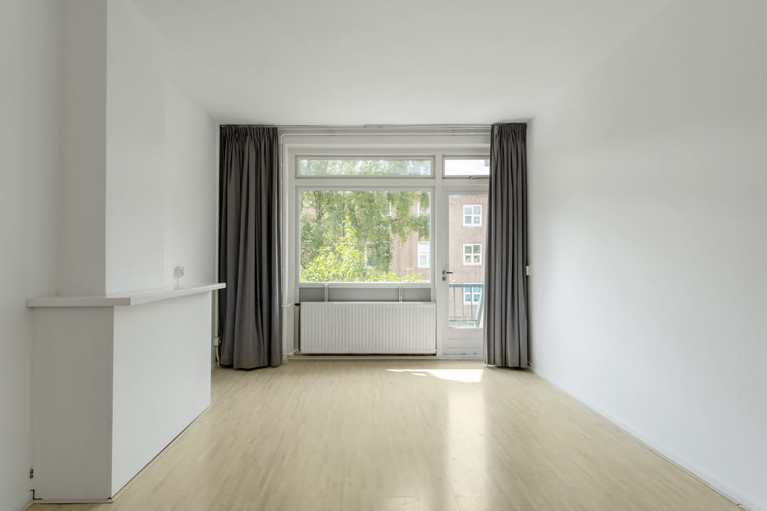 Photo 8 of Vredenoordlaan 66-B