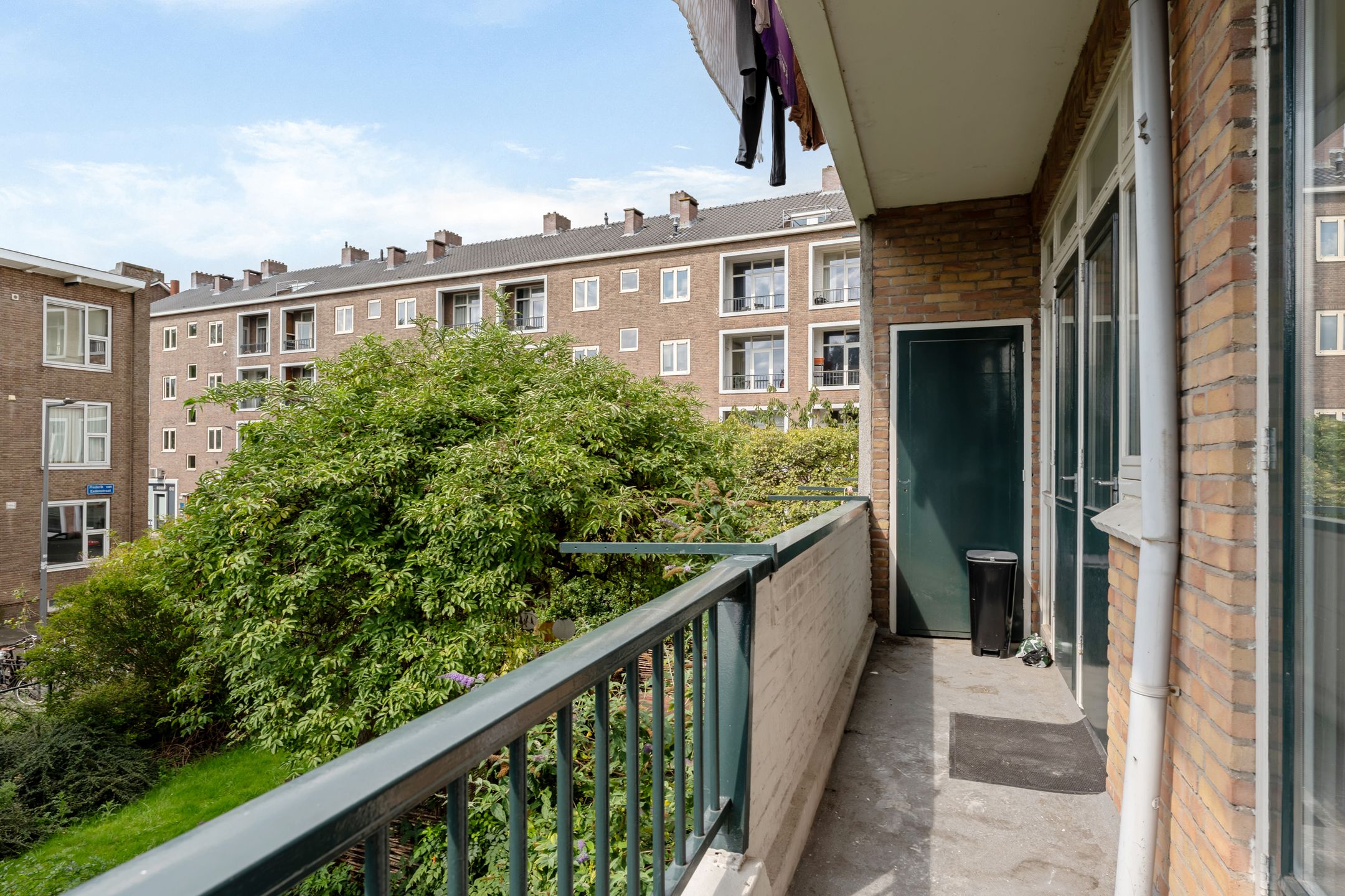 Photo 9 of Vredenoordlaan 66-B