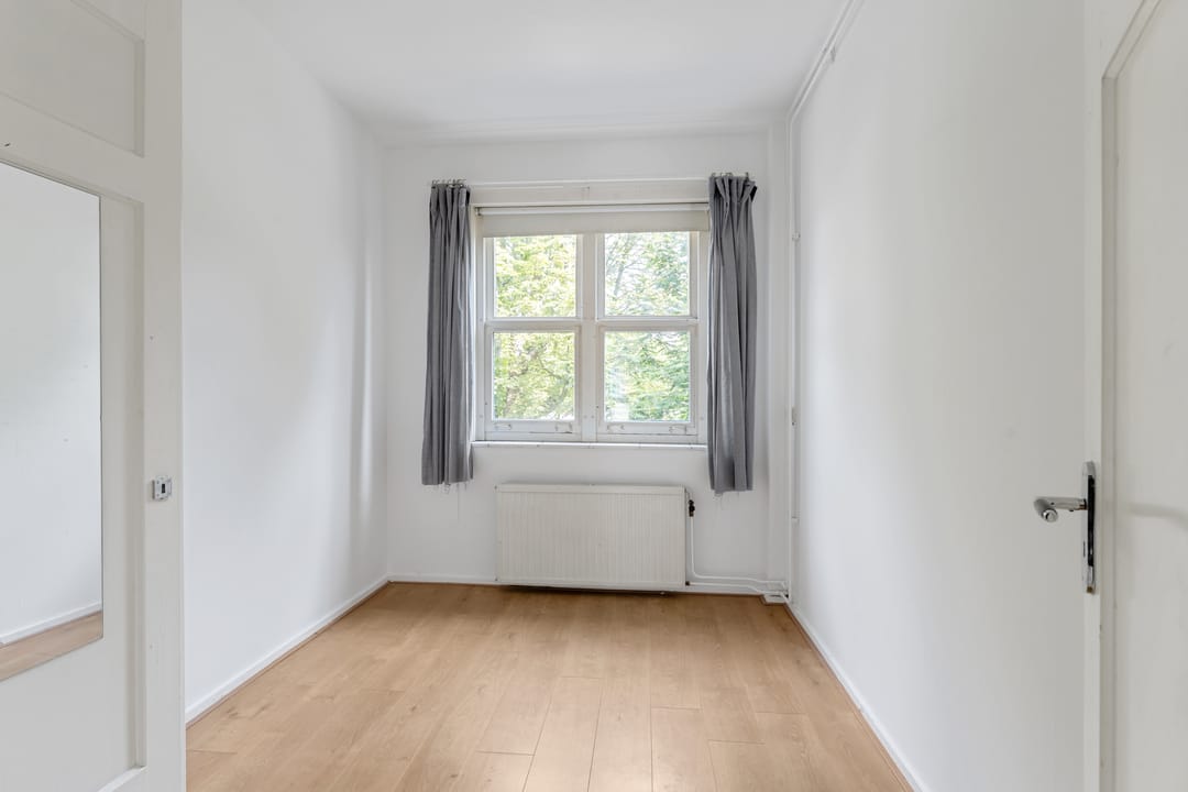 Photo 17 of Vredenoordlaan 66-B