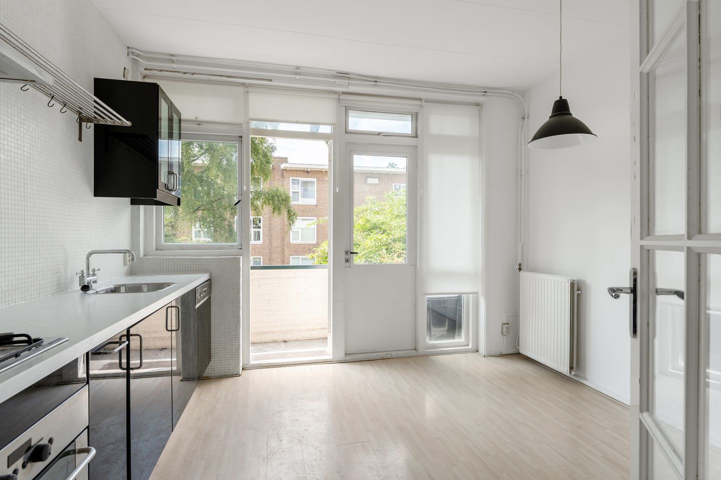 Photo 19 of Vredenoordlaan 66-B