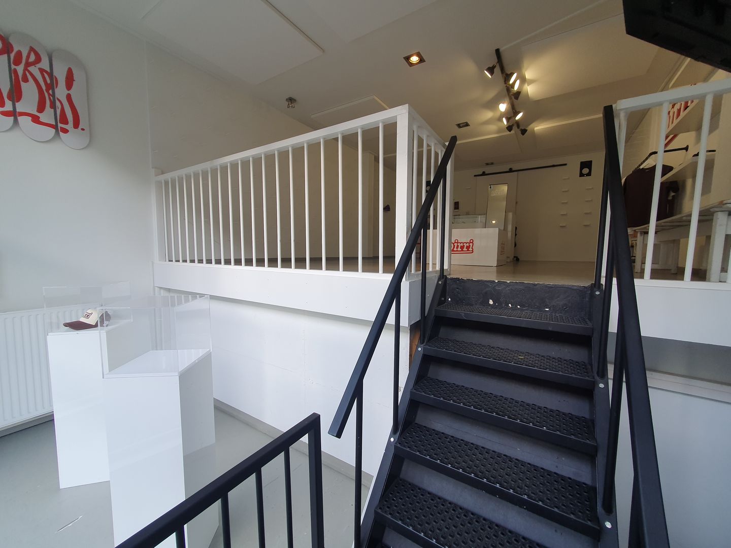 View photo 3 of Van Oldenbarneveltstraat 117