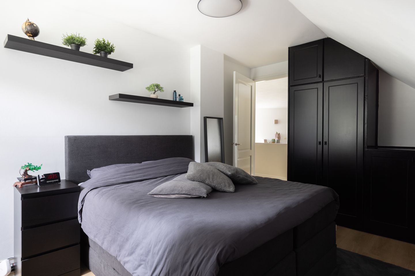 Foto 4 van Klein Wolfslaar 18-B