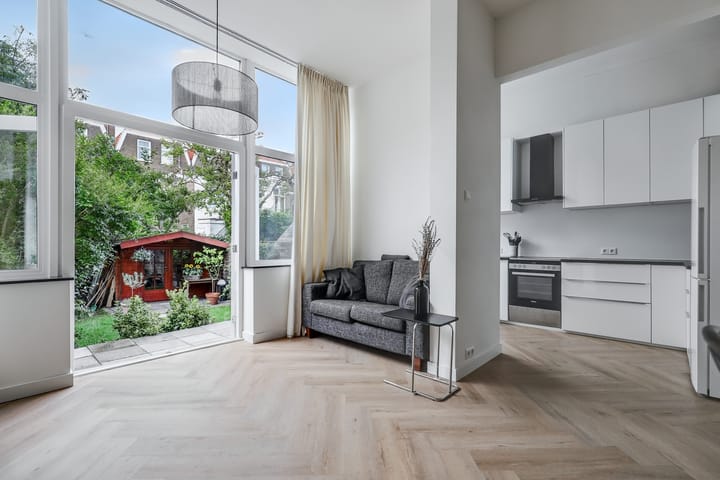 Foto 3 van Van Merlenstraat 68